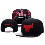 Gorra Chicago Bulls Mitchell & Ness Rojo Negro2