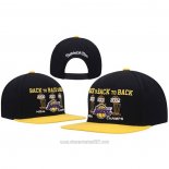 Gorra Los Angeles Lakers Back-to-Back-to-Back NBA Champions Negro