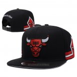 Gorra Chicago Bulls Short Hook Snapback Negro Rojo